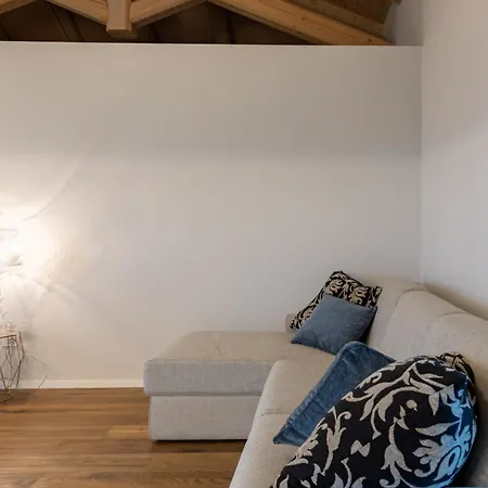 Guest House Neive * Neive